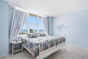 5601 Collins Ave, Miami Beach, FL 33140 - Photo 12