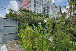 118 NW 24th St, Miami, FL 33127 - Photo 2
