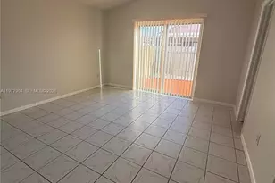 2566 W 73rd Pl, Hialeah, FL 33016 - Photo 10
