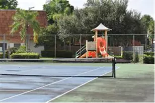 8392 S Coral Cir, North Lauderdale, FL 33068 - Photo 12