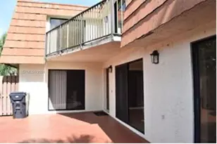 8392 S Coral Cir, North Lauderdale, FL 33068 - Photo 2