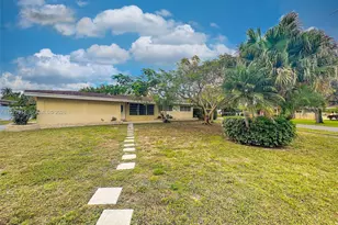 192 SW 62nd Terrace, Plantation, FL 33317 - Photo 6