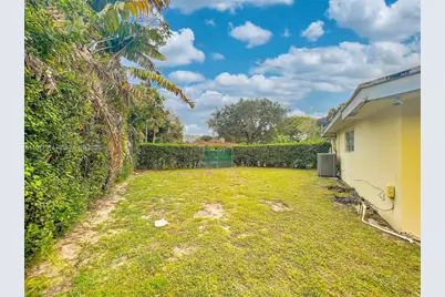 192 SW 62nd Ter, Plantation, FL 33317 - Photo 46