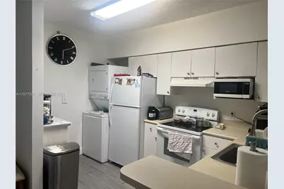 5099 NW 7th St #505, Miami, FL 33126 - Photo 4