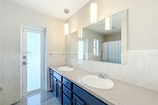 2770 NE 8th Ct, Pompano Beach, FL 33062 - Photo 24