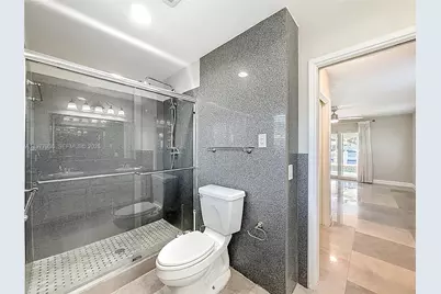 2770 NE 8th Ct, Pompano Beach, FL 33062 - Photo 34