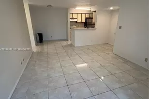 2926 S University Dr, Davie, FL 33328 - Photo 6