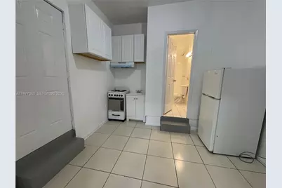 14735 NW 9th Ave #B, Miami, FL 33168 - Photo 4