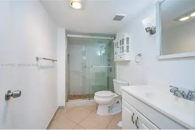 100 Golden Isles Dr #104, Hallandale Beach, FL 33009 - Photo 18