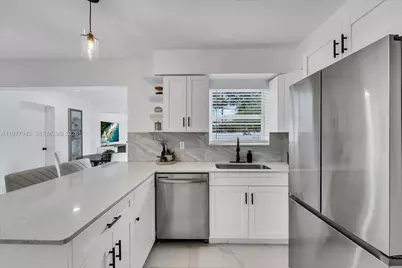 20 NE 29th St, Wilton Manors, FL 33334 - Photo 10