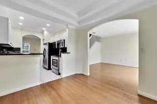 858 NW 170th Terrace, Pembroke Pines, FL 33028 - Photo 4