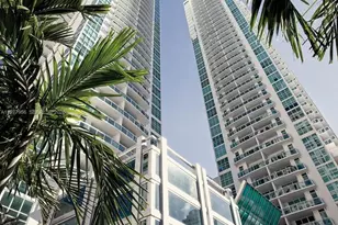 950 Brickell Bay Dr, Miami, FL 33131 - Photo 2