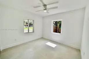 12125 NE 7th Ave, North Miami, FL 33161 - Photo 18