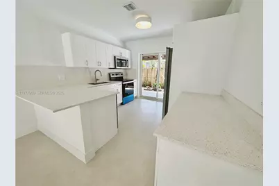 12125 NE 7th Ave, North Miami, FL 33161 - Photo 8