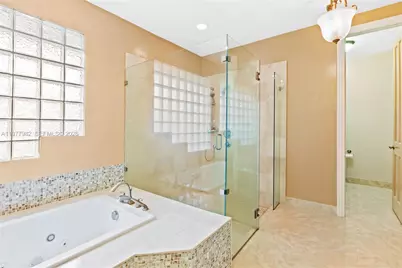 10091 NW 7th St, Plantation, FL 33324 - Photo 20