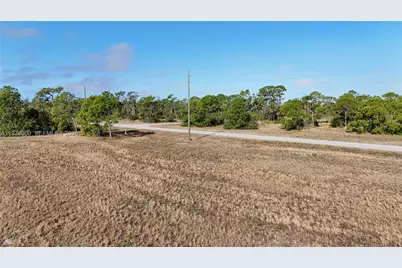 14260 Bluefish Ct, Other City - In The State Of Florida, FL 33946 - Photo 6