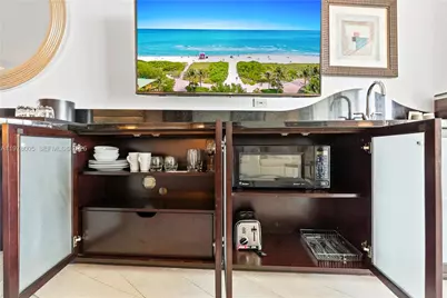 4391 Collins Ave #412, Miami Beach, FL 33140 - Photo 18