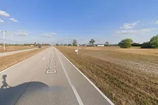 624 Diplomat Pkwy W, Cape Coral, FL 33993 - Photo 4