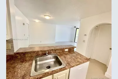 10131 W Sunrise Blvd #204, Plantation, FL 33322 - Photo 20