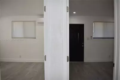 900 NW 8th Ave #3, Pompano Beach, FL 33060 - Photo 12