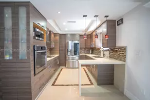 10704 SW 167th St, Miami, FL 33157 - Photo 6