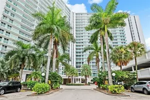 100 Bayview Dr, Sunny Isles Beach, FL 33160 - Photo 30