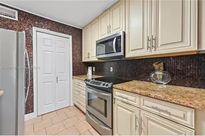 2662 NW 33rd St #2508, Oakland Park, FL 33309 - Photo 14