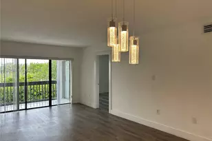8879 Fontainebleau Blvd, Miami, FL 33172 - Photo 2