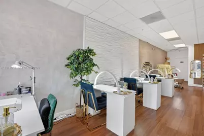 Beauty Service Spa For Sale in Doral, Doral, FL 33178 - Photo 2