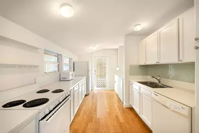 3041 Calusa St, Coconut Grove, FL 33133 - Photo 4