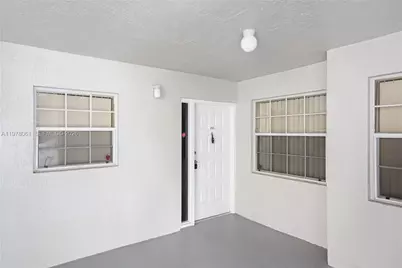 2871 N Oakland Forest Dr #210, Oakland Park, FL 33309 - Photo 2