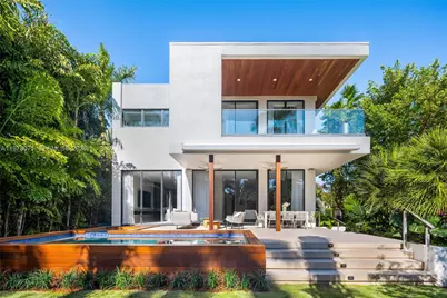 5701 N Bay Rd, Miami Beach, FL 33140 - Photo 2