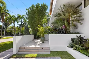 5701 N Bay Rd, Miami Beach, FL 33140 - Photo 4