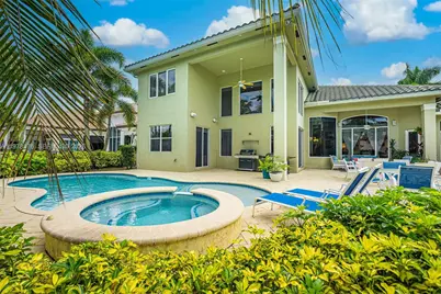 10221 Blue Palm St, Plantation, FL 33324 - Photo 58