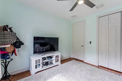 10221 Blue Palm St, Plantation, FL 33324 - Photo 48