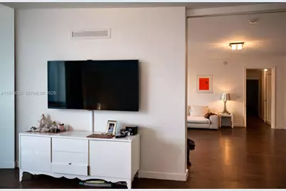720 NE 62nd St #403, Miami, FL 33138 - Photo 8