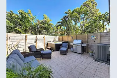 2128 NE 9th Ave, Wilton Manors, FL 33305 - Photo 28