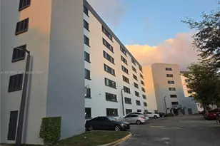 9688 Fontainebleau Blvd, Miami, FL 33172 - Photo 34