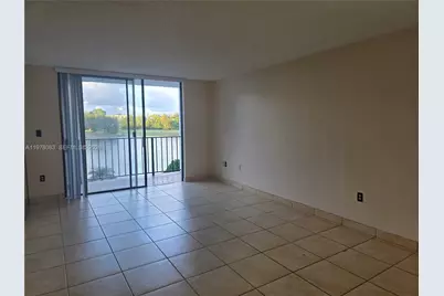 9688 Fontainebleau Blvd #307, Miami, FL 33172 - Photo 8