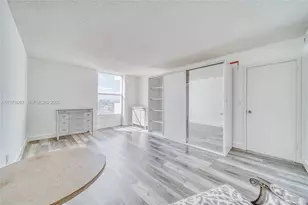 2000 NE 135th St, North Miami, FL 33181 - Photo 14