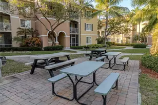 6386 Emerald Dunes Dr, West Palm Beach, FL 33411 - Photo 36