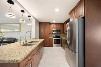 7331 Ramona St, Miramar, FL 33023 - Photo 8