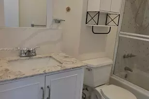 400 Kings Point Dr, Sunny Isles Beach, FL 33160 - Photo 6