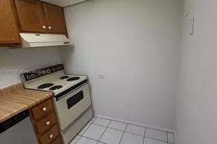 3720 Inverrary Dr, Lauderhill, FL 33319 - Photo 4