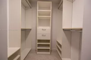 488 NE 18th St, Miami, FL 33132 - Photo 16