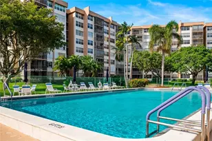 900 St Charles Pl, Pembroke Pines, FL 33026 - Photo 72