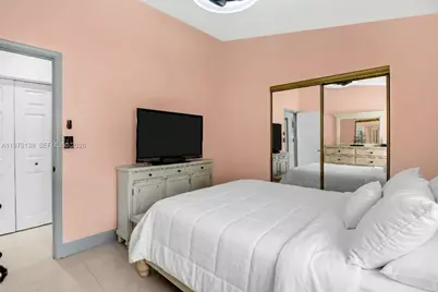 529 Lakeside Cir, Sunrise, FL 33326 - Photo 22