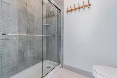 529 Lakeside Cir, Sunrise, FL 33326 - Photo 24