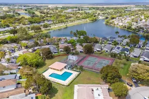 529 Lakeside Cir, Sunrise, FL 33326 - Photo 40