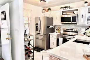 2811 Somerset Dr, Lauderdale Lakes, FL 33311 - Photo 44